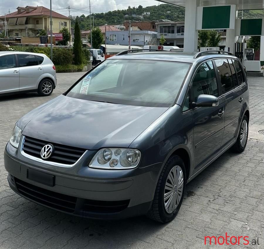 2006' Volkswagen Touran photo #1