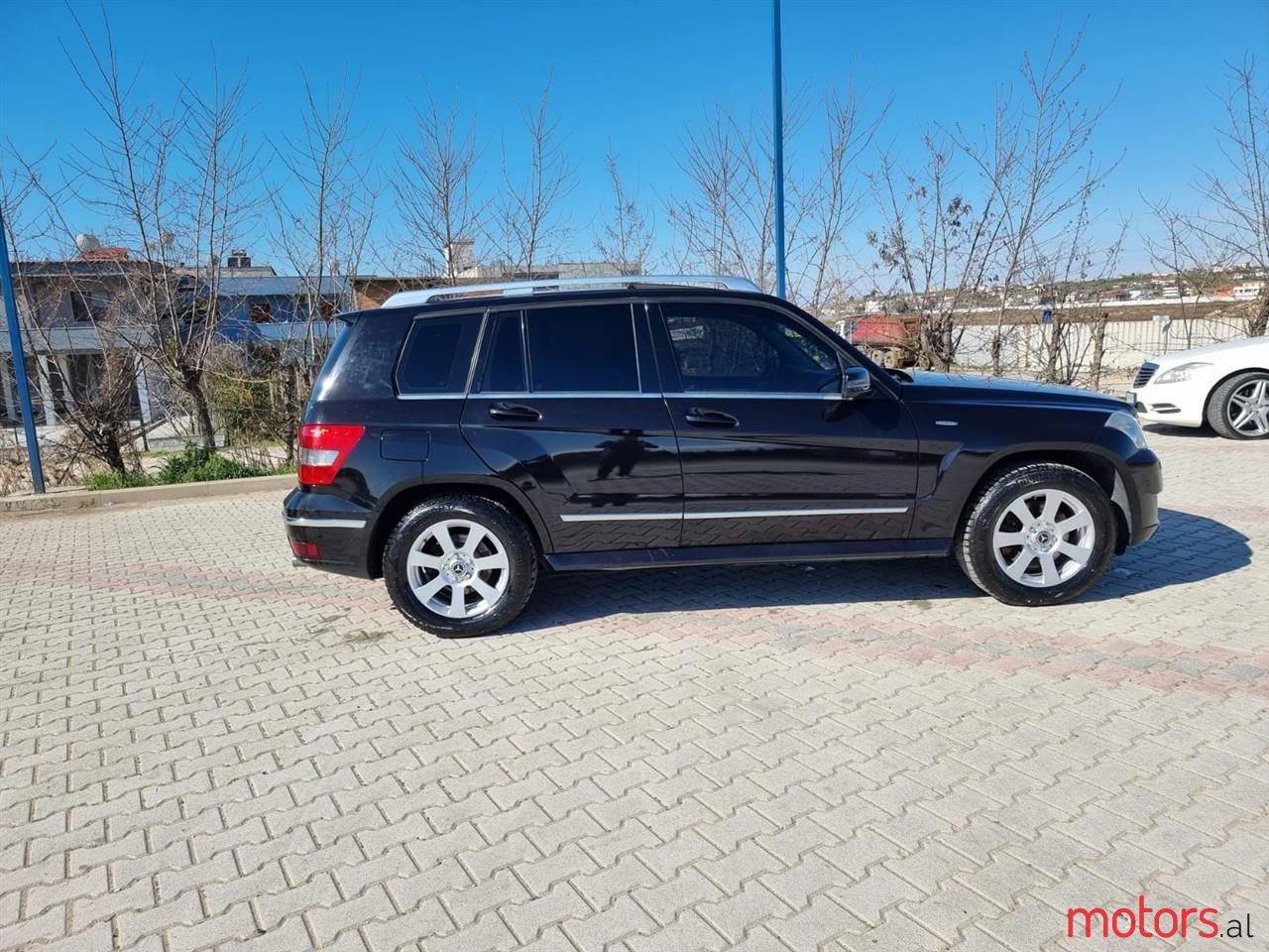 2010' Mercedes-Benz 220 photo #4