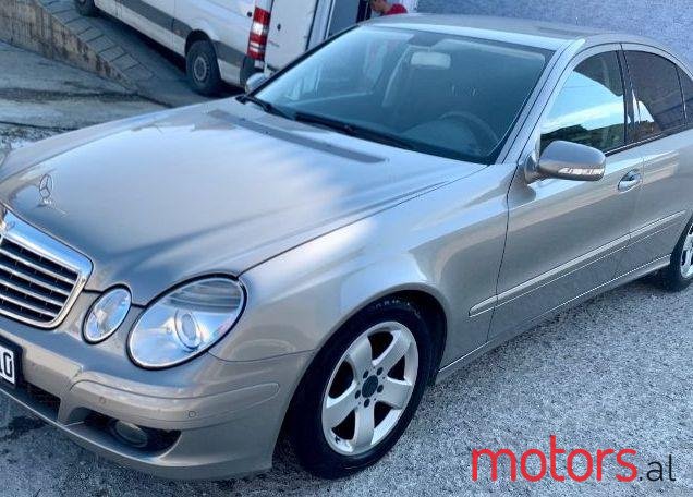 2007' Mercedes-Benz E-Class photo #1