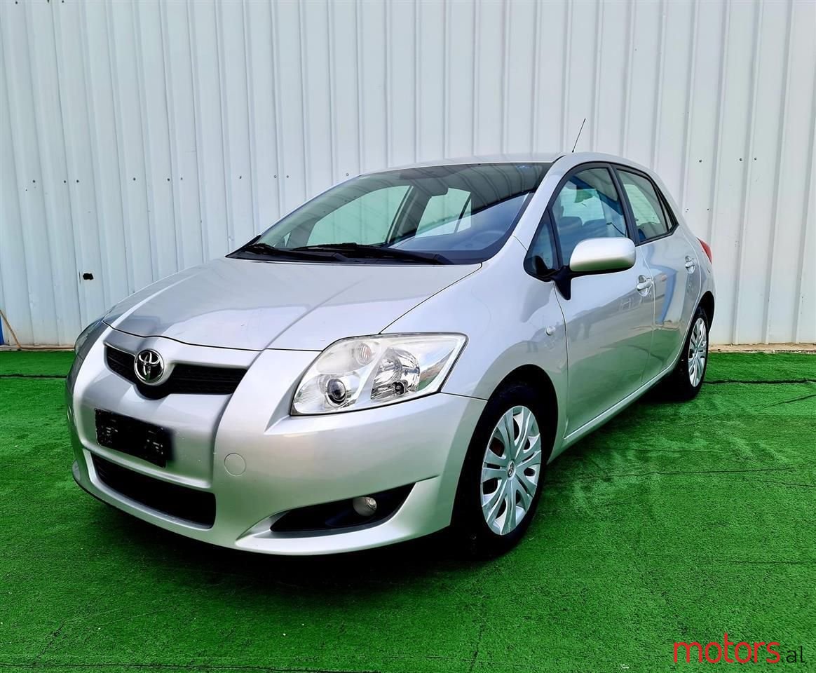 2008' Toyota Auris photo #1