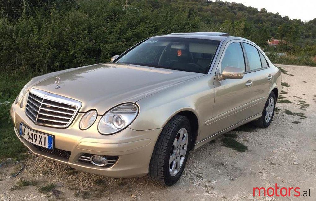 2007' Mercedes-Benz E 220 photo #1