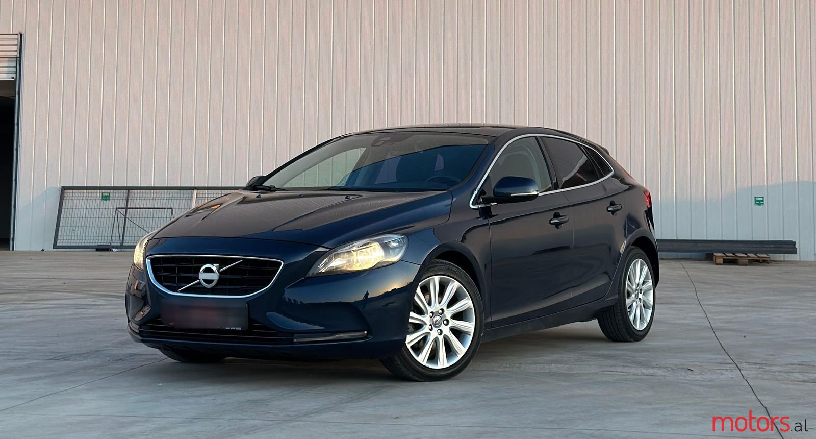 2014' Volvo V40 photo #1