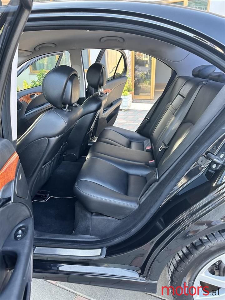 2009' Mercedes-Benz E 200 photo #6