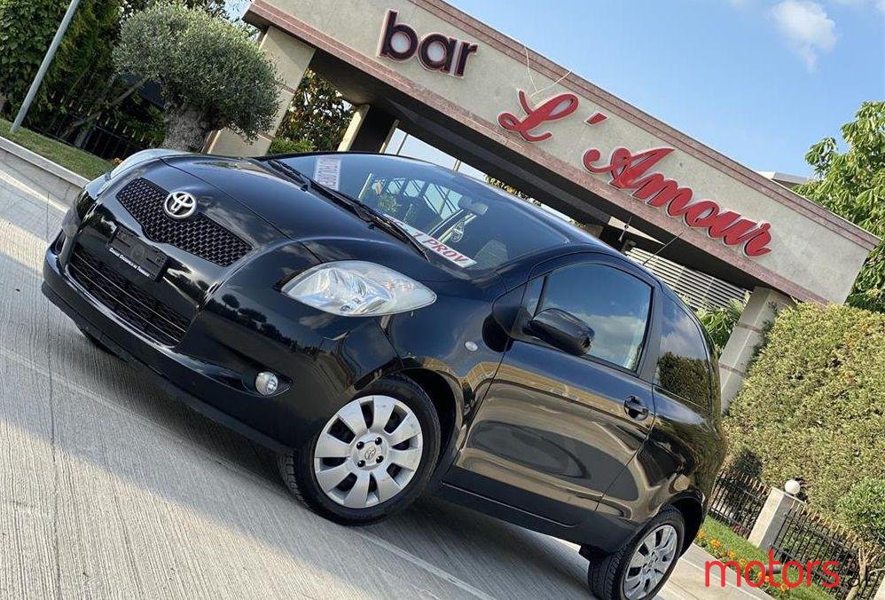 2007' Toyota Yaris photo #1