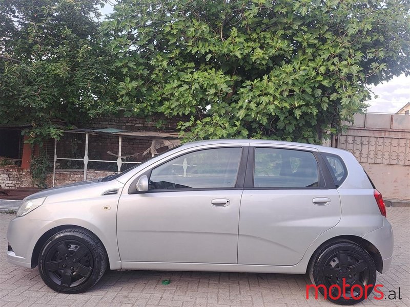 2009' Chevrolet Aveo photo #2