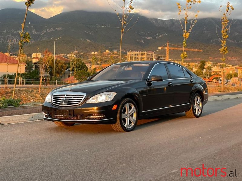 2012' Mercedes-Benz S 350 photo #1