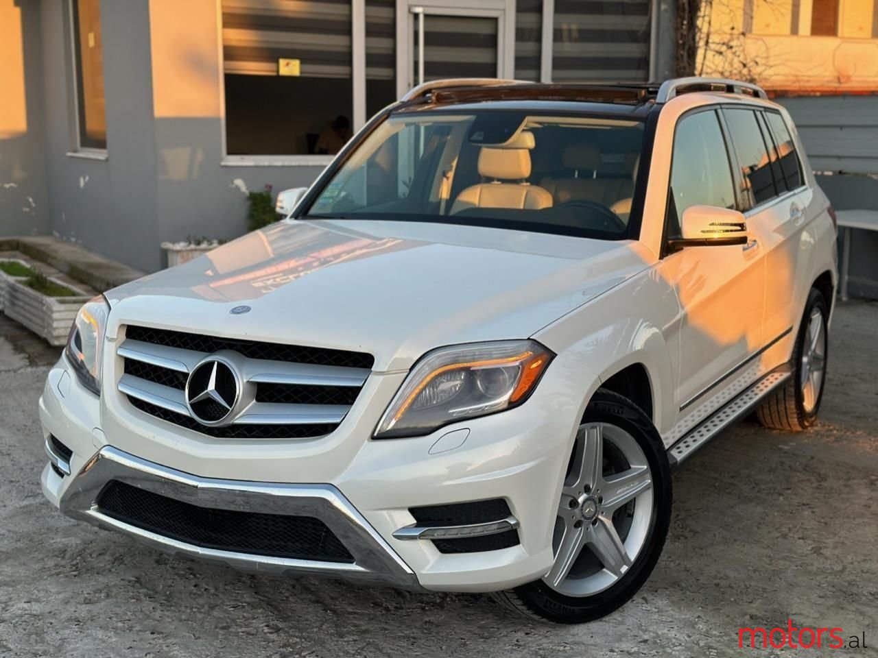 2014' Mercedes-Benz GLK 250 photo #1