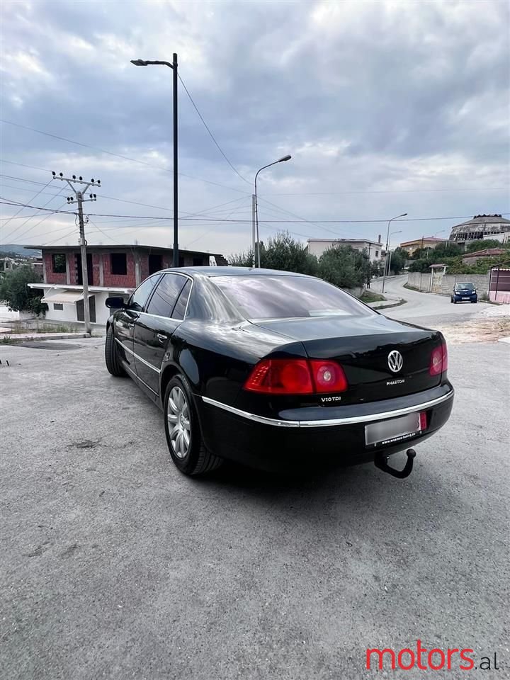 2013' Volkswagen Phaeton photo #5