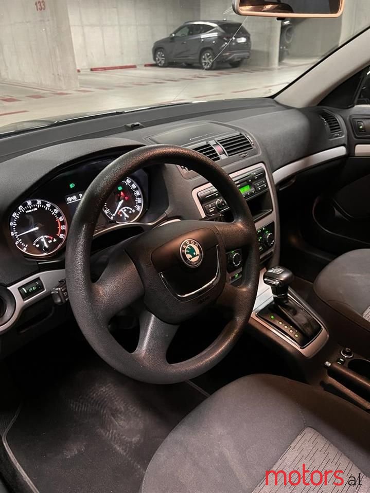 2013' Skoda Octavia photo #3