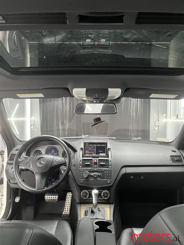 2008' Mercedes-Benz C 300 photo #2