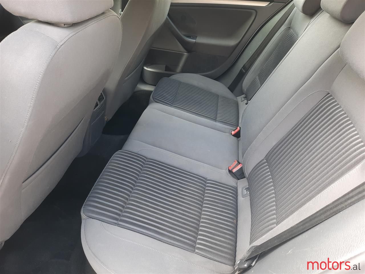 2007' Volkswagen Golf photo #3