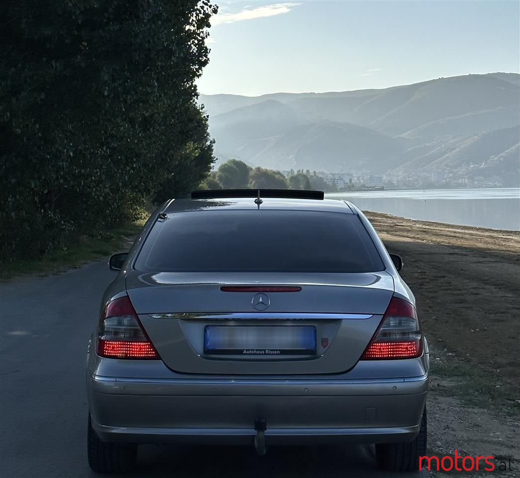 2006' Mercedes-Benz E 220 photo #5