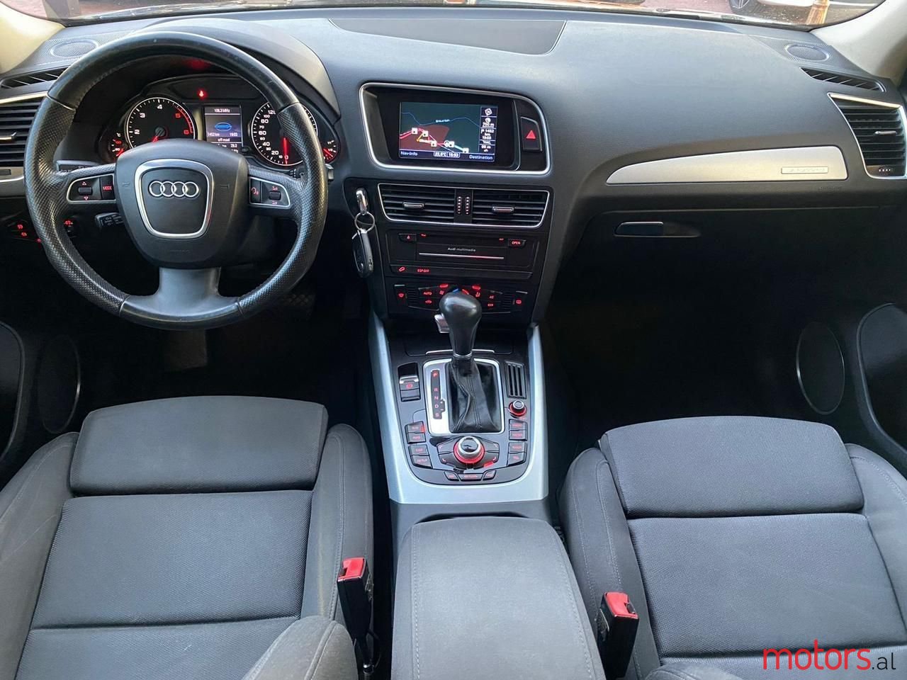 2012' Audi Q5 photo #5