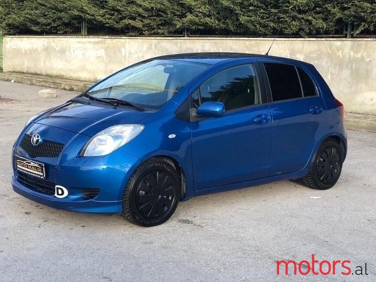 2007' Toyota Yaris photo #1