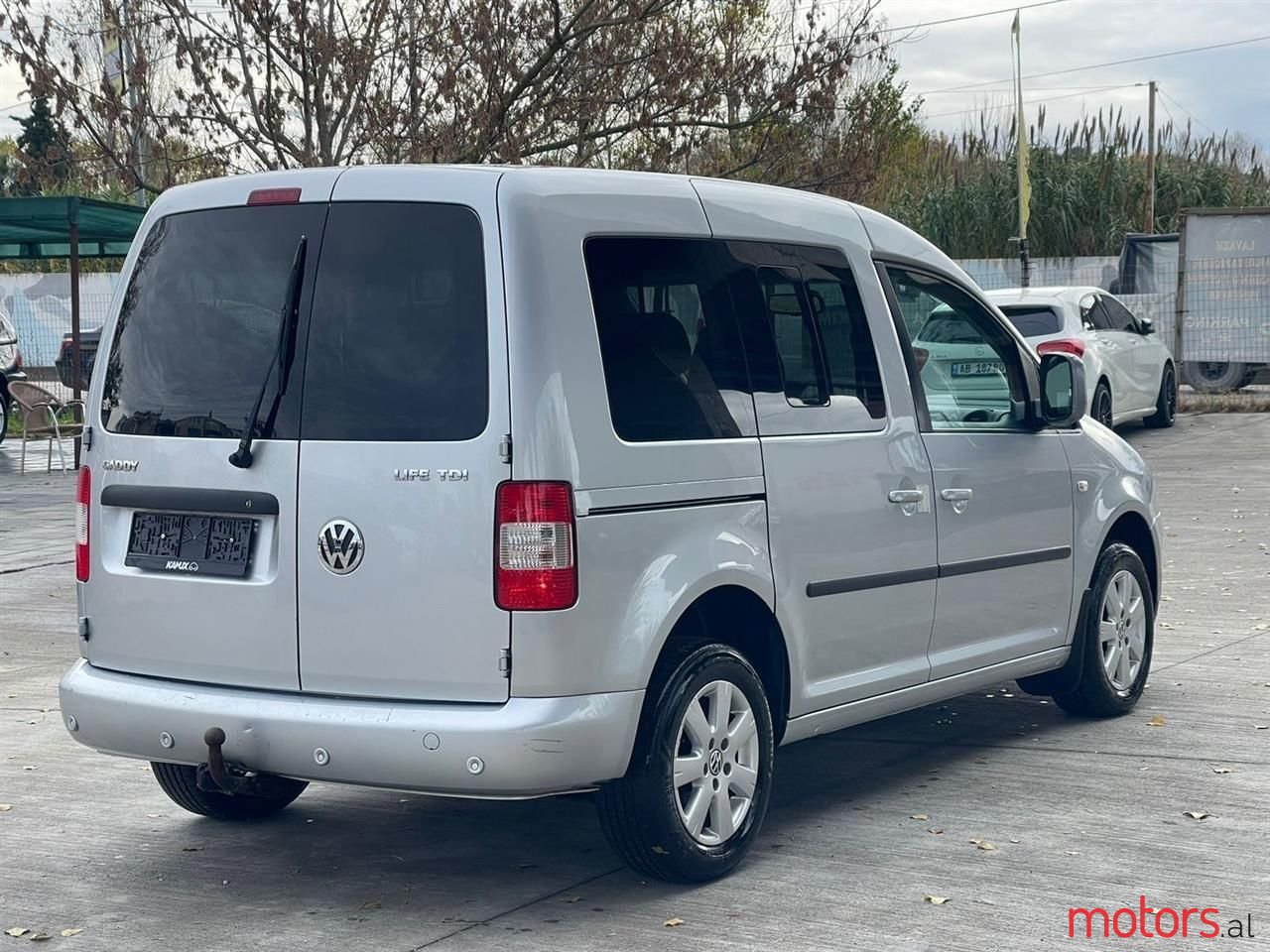 2009' Volkswagen Caddy photo #5