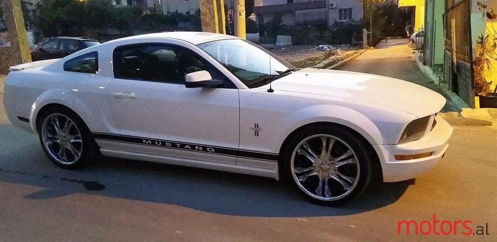 2008' Ford Mustang photo #1