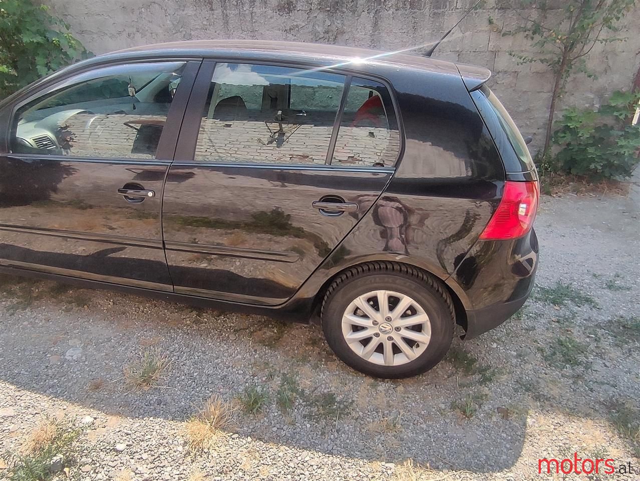 2008' Volkswagen Golf photo #3