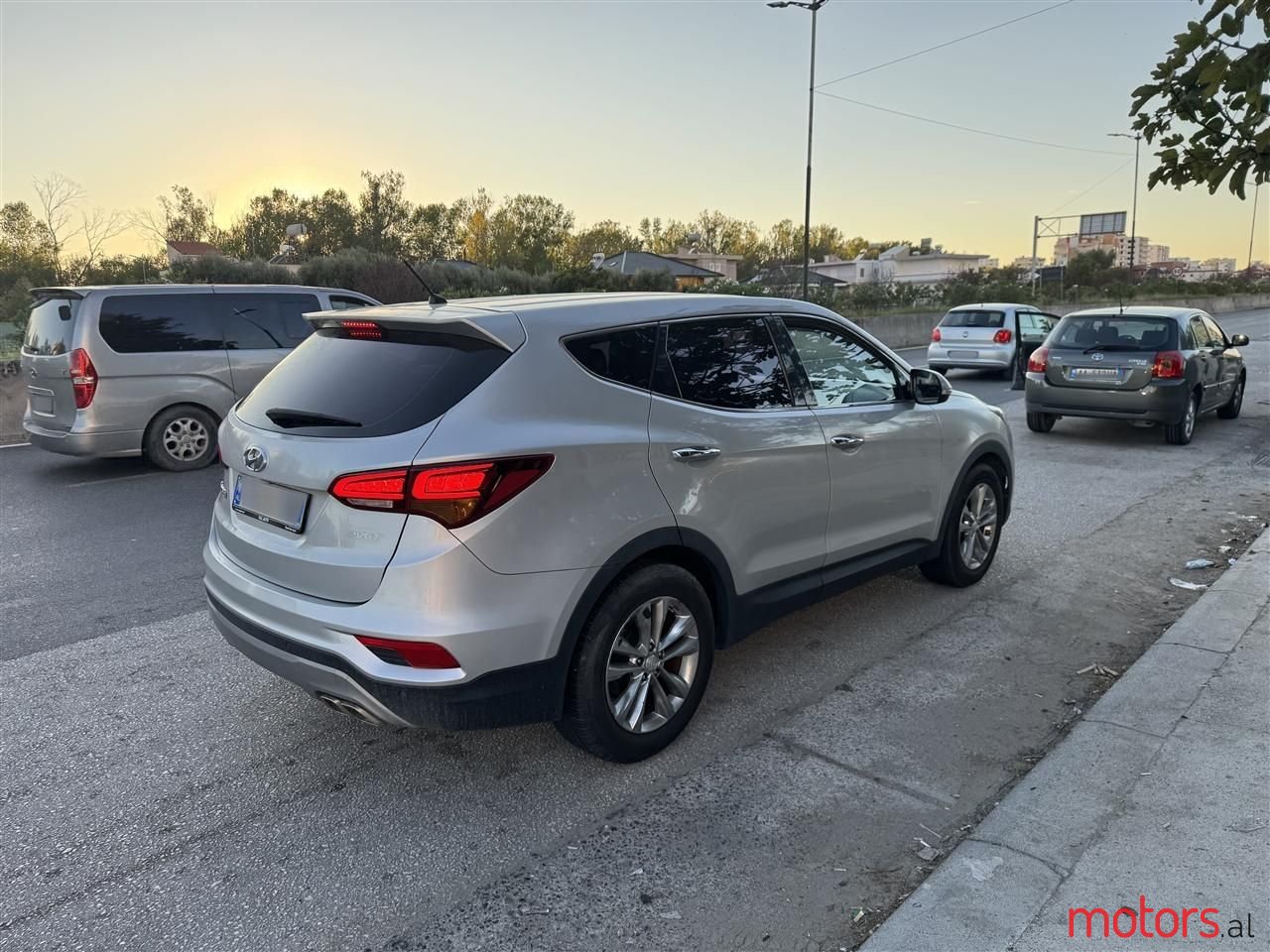 2016' Hyundai Santa Fe photo #4