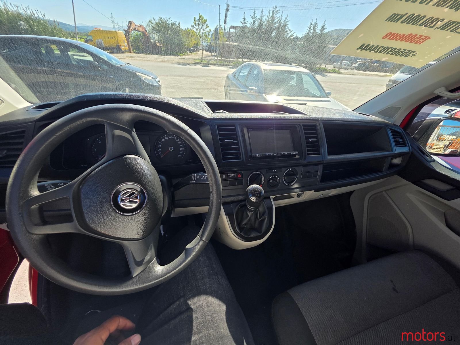 2018' Volkswagen T5 Transporter photo #2