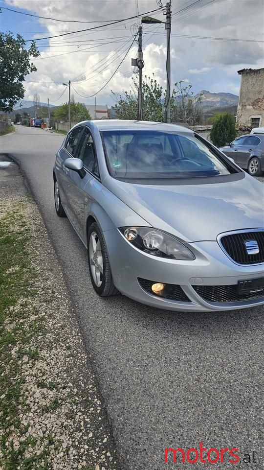 2007' SEAT Leon photo #6
