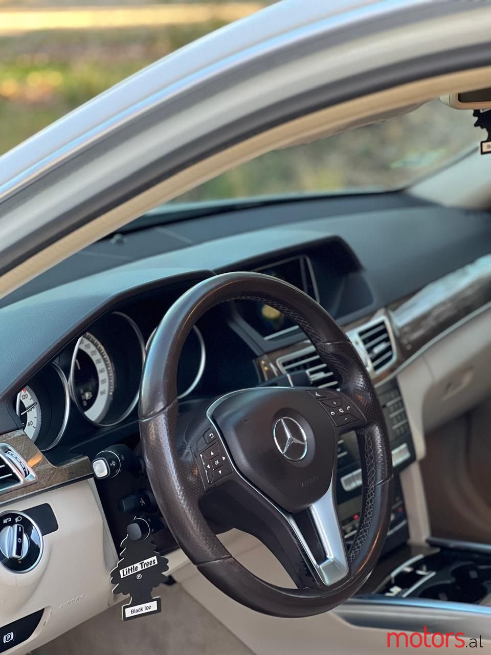 2016' Mercedes-Benz E 250 photo #6