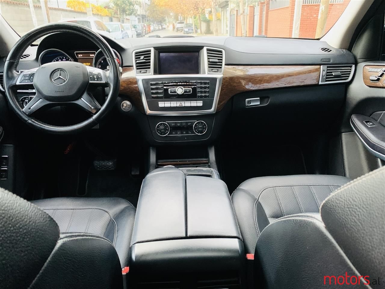 2013' Mercedes-Benz GL 450 photo #3