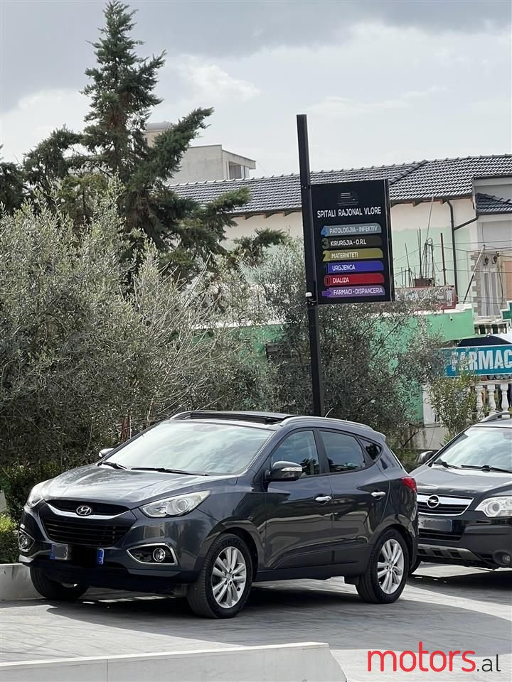 2011' Hyundai ix35 photo #1