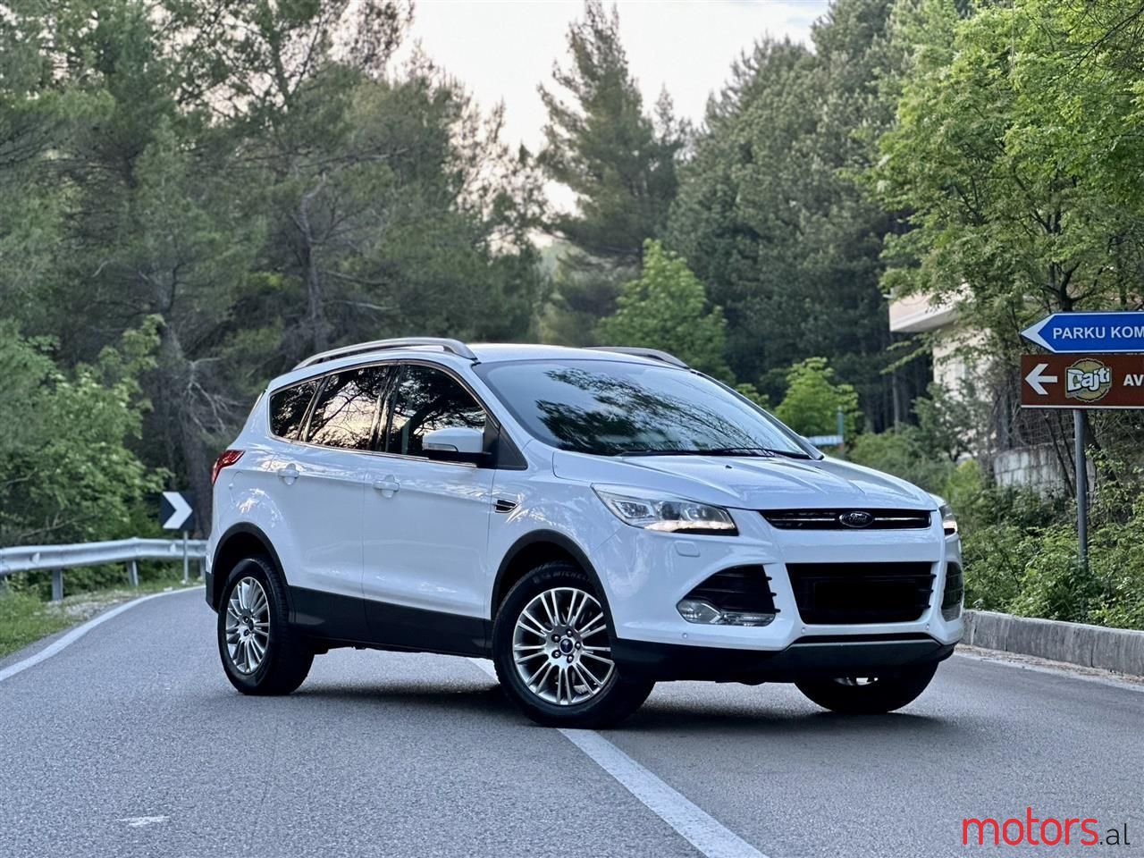 2013' Ford Kuga photo #1