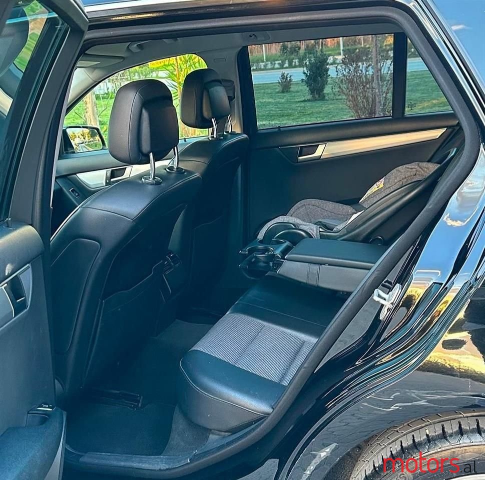 2013' Mercedes-Benz C 220 photo #5