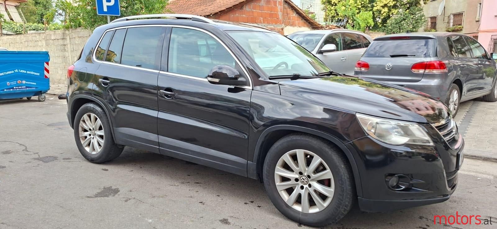 2008' Volkswagen Tiguan photo #2