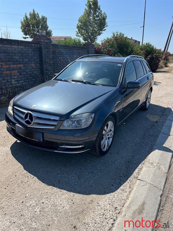 2010' Mercedes-Benz C 220 photo #3