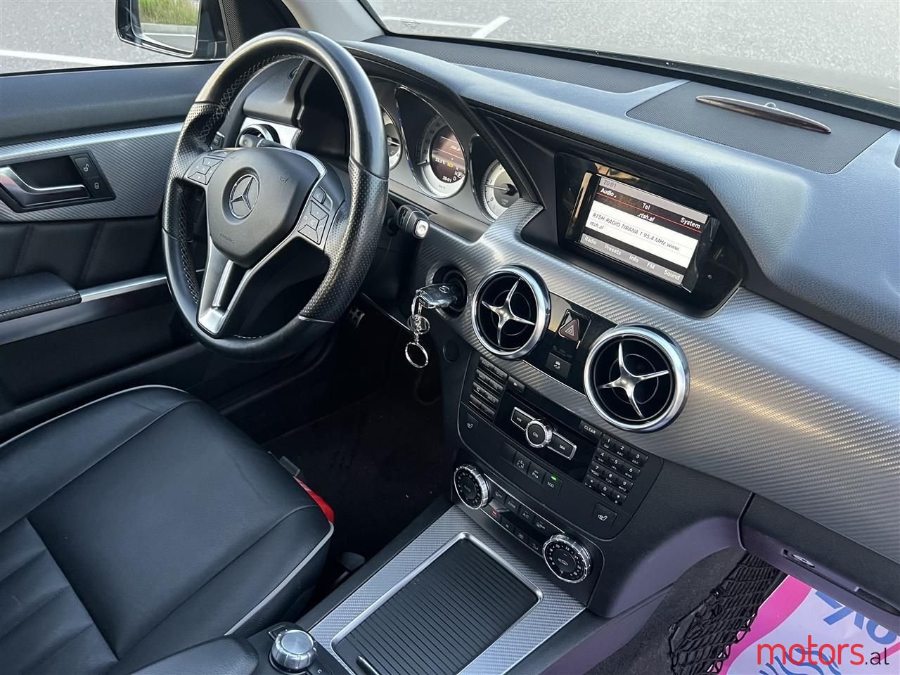 2013' Mercedes-Benz GLK 250 photo #6