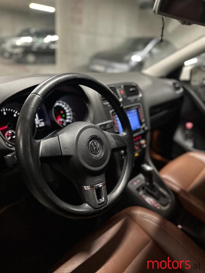 2012' Volkswagen Golf photo #6