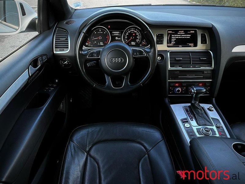 2015' Audi Q7 photo #4