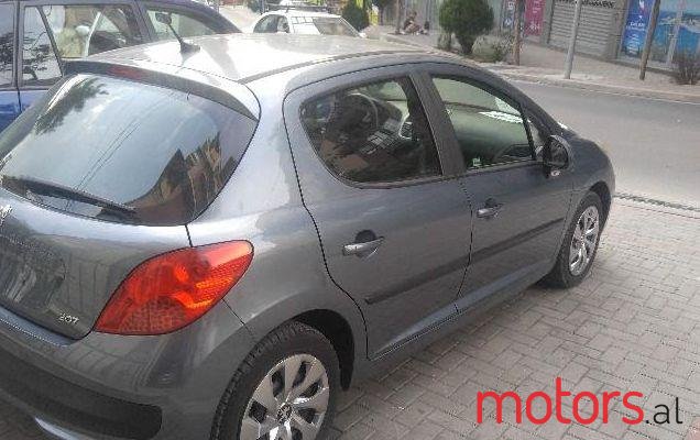 2006' Peugeot 207 photo #2