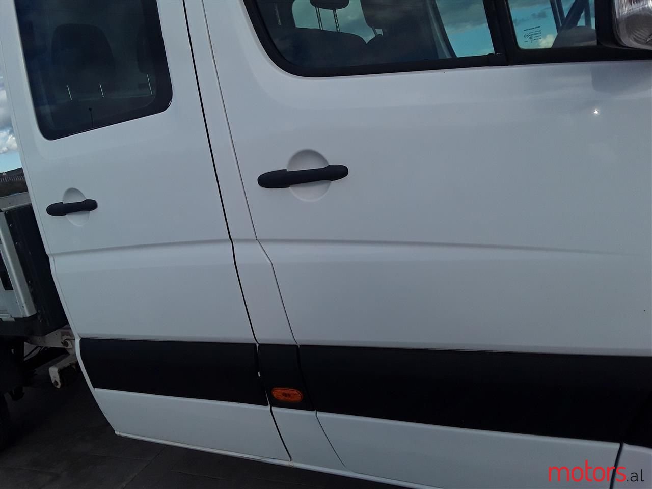 2009' Mercedes-Benz Sprinter photo #3