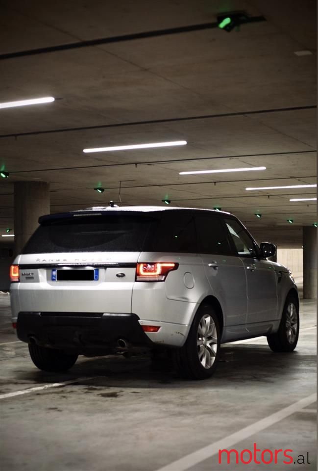 2015' Land Rover Range Rover Sport photo #5