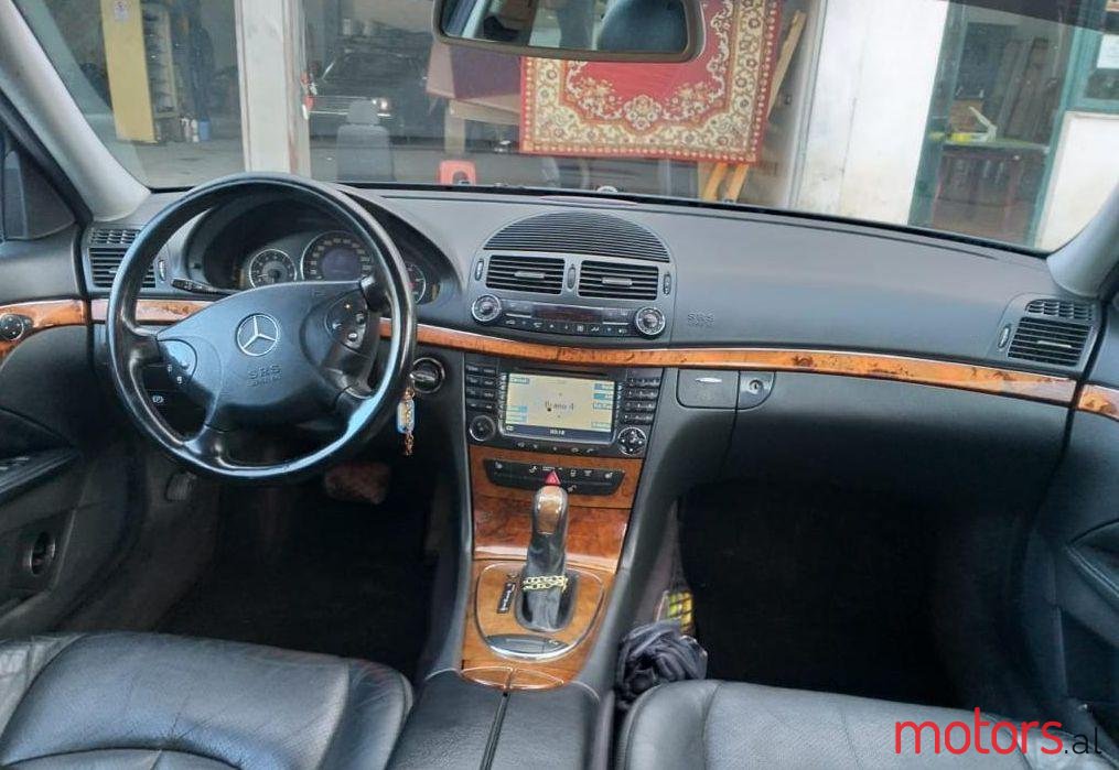 2003' Mercedes-Benz 270 photo #1