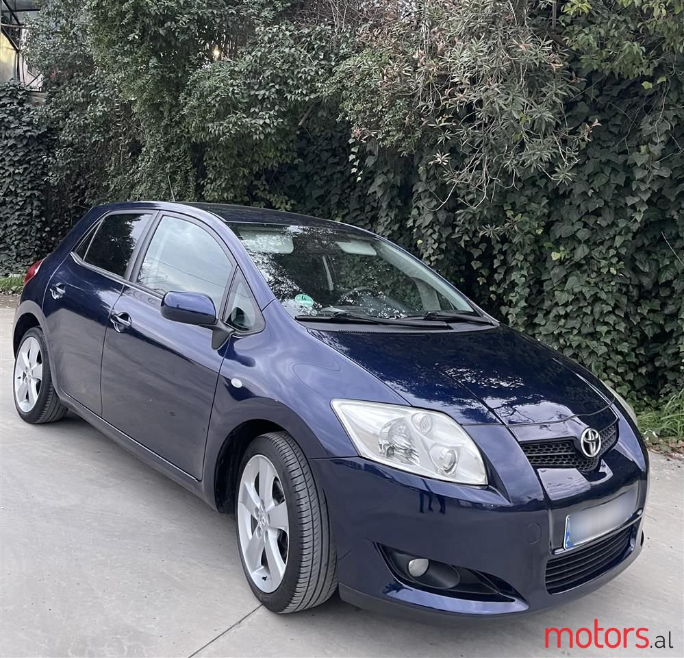 2008' Toyota Auris photo #1
