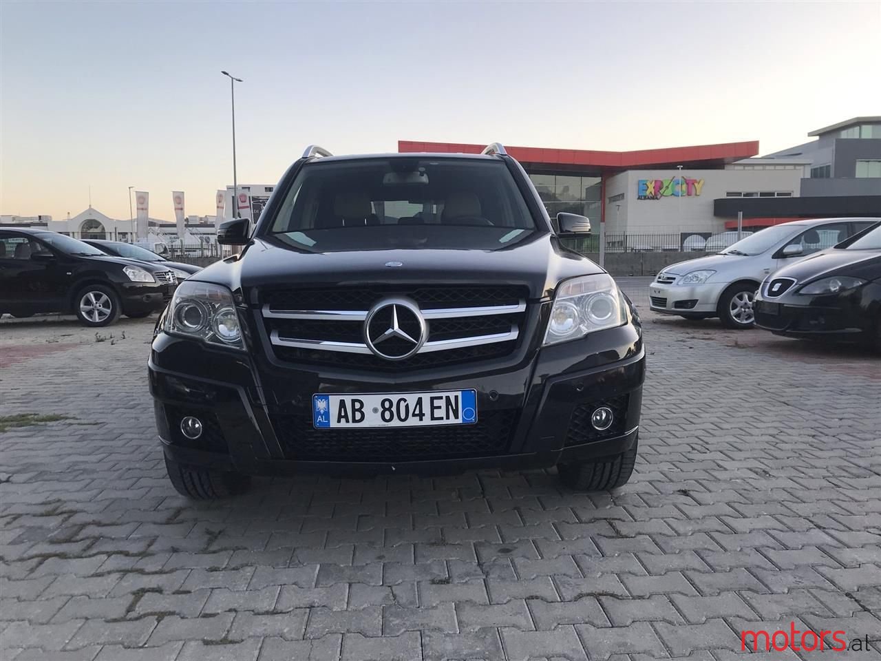 2009' Mercedes-Benz GLK 350 photo #1