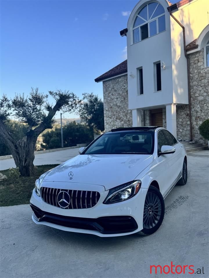 2016' Mercedes-Benz C 300 photo #3