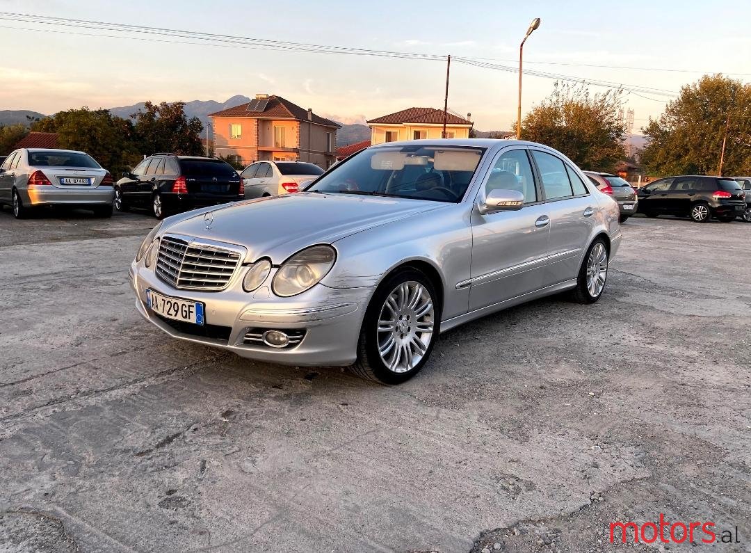 2008' Mercedes-Benz 280 photo #2