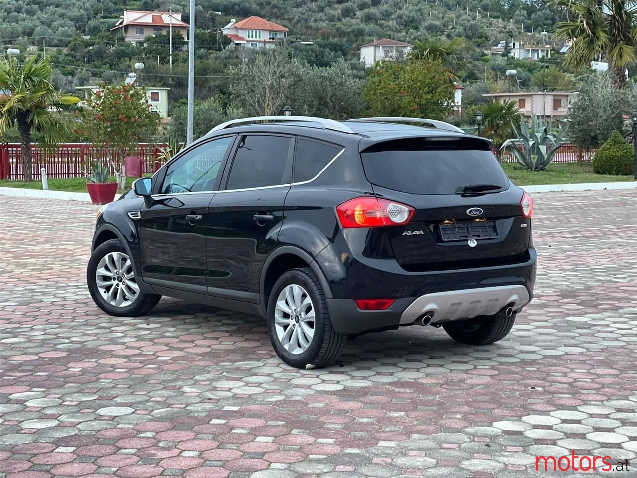 2010' Ford Kuga photo #4