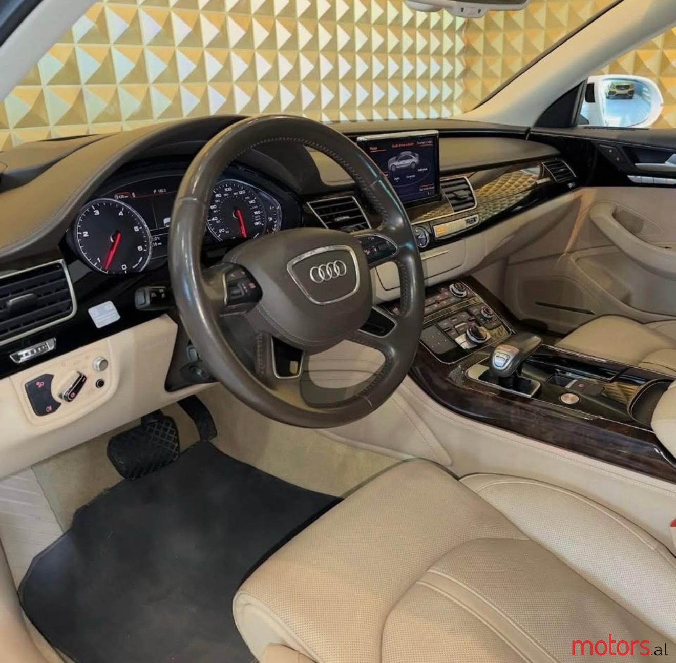 2015' Audi A8 photo #4