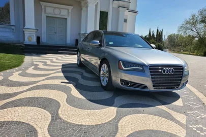 2012' Audi A8