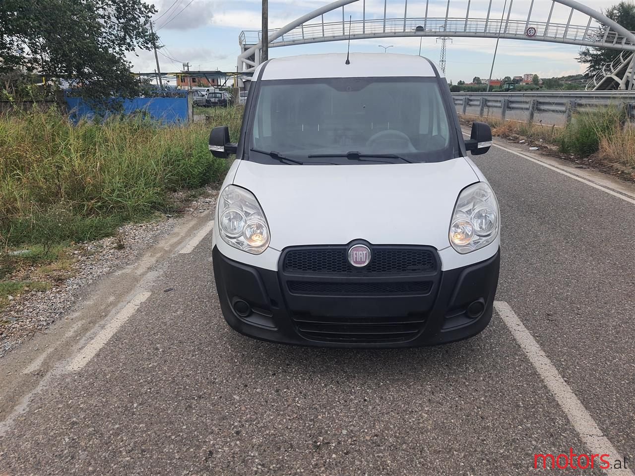 2010' Fiat Doblo photo #5