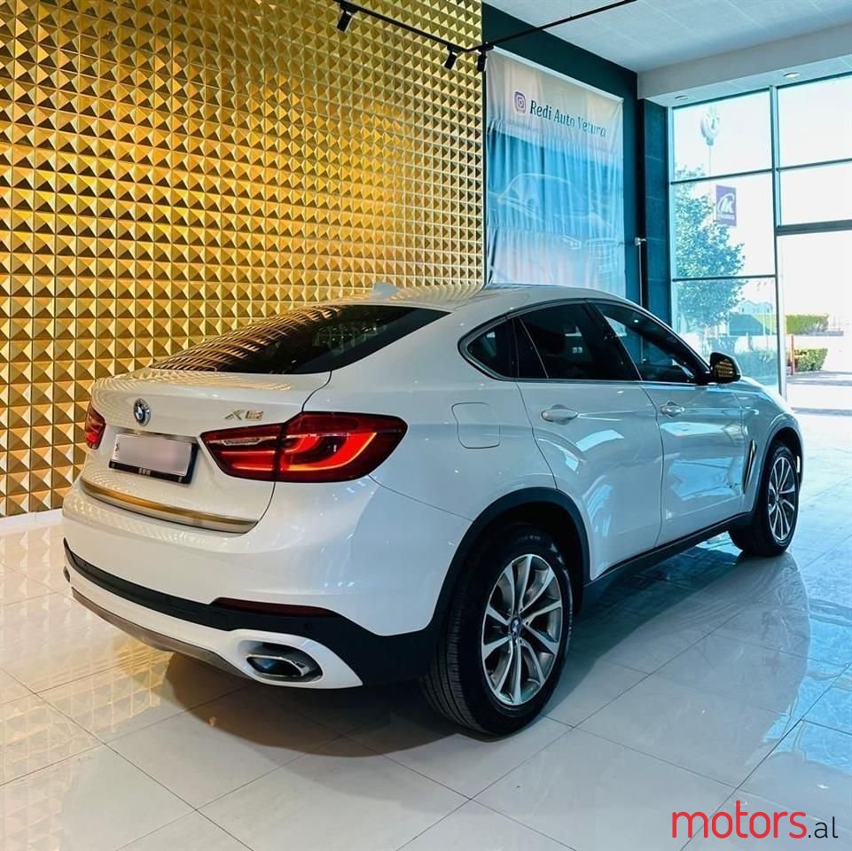 2019' BMW X6 photo #2