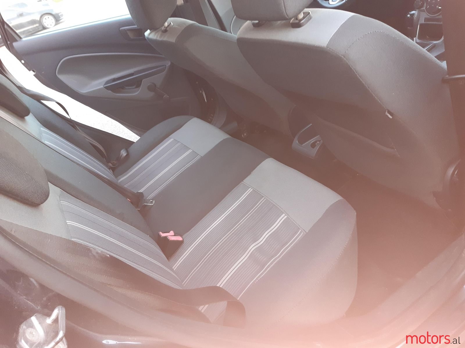 2010' Ford Fiesta photo #5