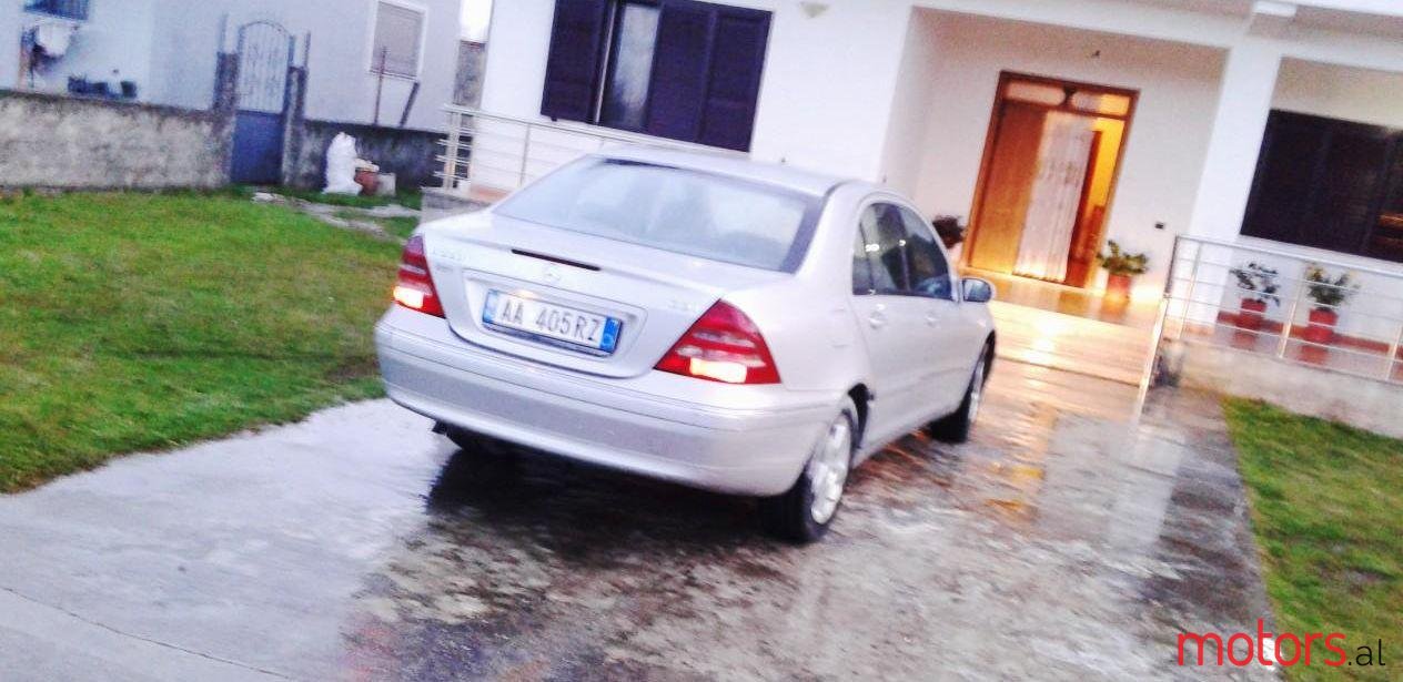 2000' Mercedes-Benz 320 photo #1