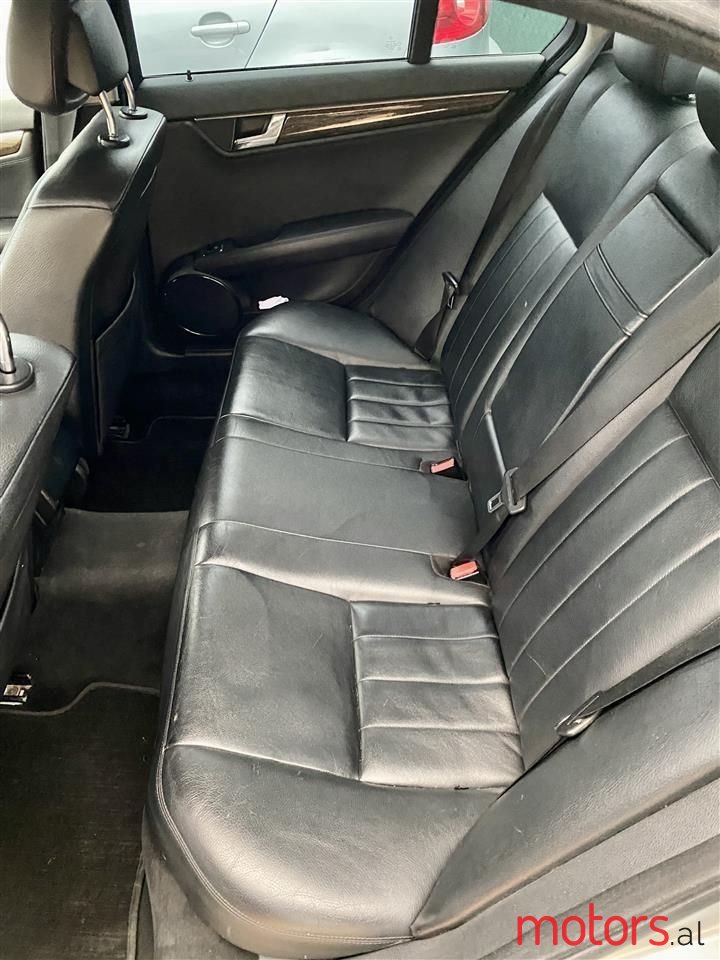 2007' Mercedes-Benz C 220 photo #2